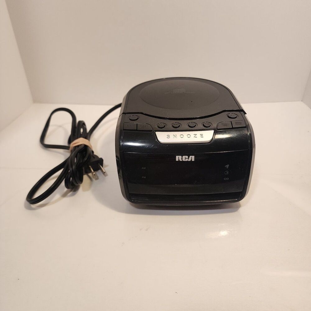 RCA RP5605-A CD, AM, FM, Alarm Clock - Tested